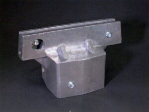Universal post cap for flat signs 512unf200