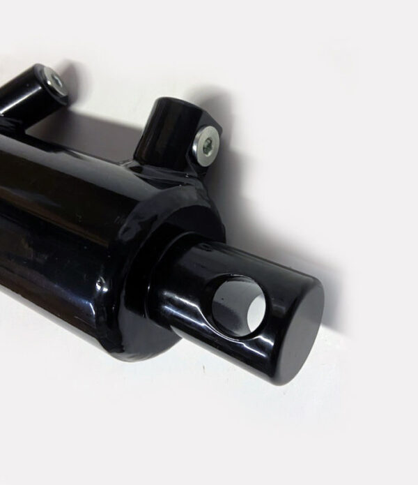 Snoway lift cylinder - Image 3